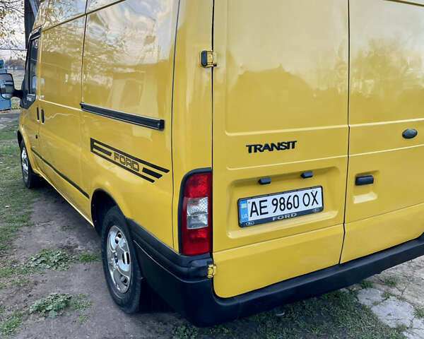 Желтый Форд Транзит, объемом двигателя 2.2 л и пробегом 430 тыс. км за 6850 $, фото 8 на Automoto.ua