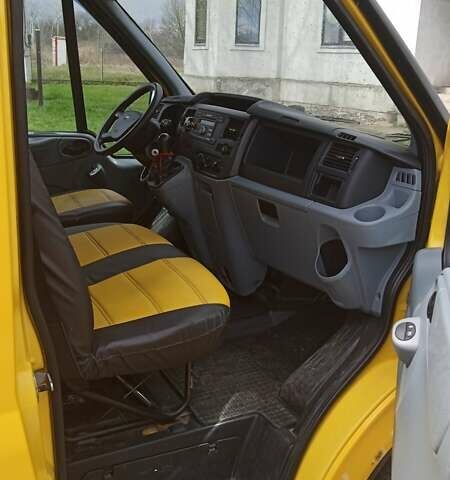Жовтий Форд Транзит, об'ємом двигуна 2.2 л та пробігом 324 тис. км за 7600 $, фото 5 на Automoto.ua