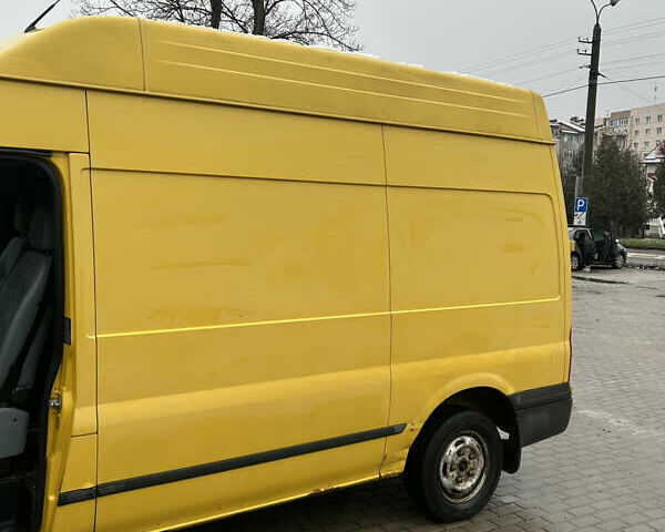 Жовтий Форд Транзит, об'ємом двигуна 2.2 л та пробігом 278 тис. км за 8200 $, фото 4 на Automoto.ua