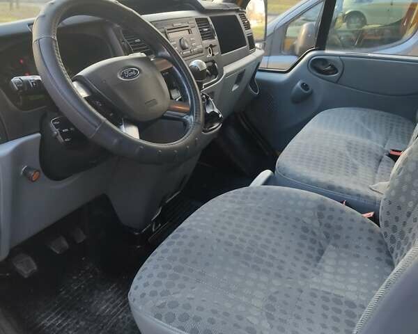 Желтый Форд Транзит, объемом двигателя 2.2 л и пробегом 320 тыс. км за 9000 $, фото 2 на Automoto.ua