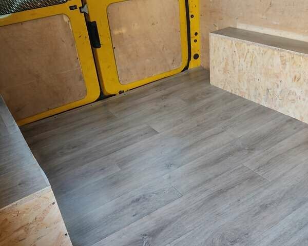 Желтый Форд Транзит, объемом двигателя 2.2 л и пробегом 320 тыс. км за 9000 $, фото 15 на Automoto.ua