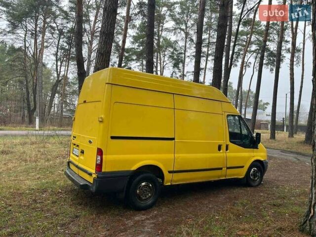 Желтый Форд Транзит, объемом двигателя 2.2 л и пробегом 317 тыс. км за 7500 $, фото 1 на Automoto.ua