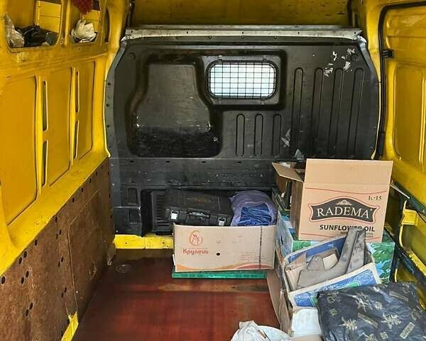 Желтый Форд Транзит, объемом двигателя 2.2 л и пробегом 317 тыс. км за 7500 $, фото 11 на Automoto.ua