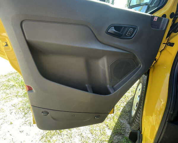 Желтый Форд Транзит, объемом двигателя 2 л и пробегом 163 тыс. км за 14000 $, фото 10 на Automoto.ua