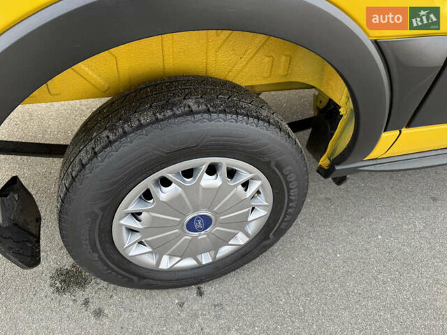 Жовтий Форд Транзит, об'ємом двигуна 2 л та пробігом 214 тис. км за 15300 $, фото 64 на Automoto.ua