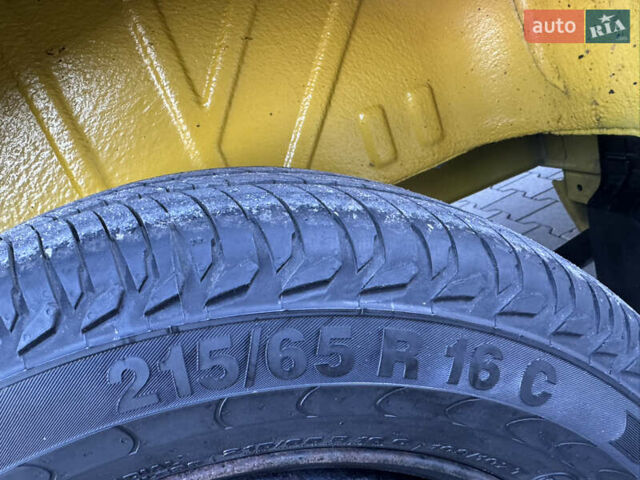 Жовтий Форд Транзит, об'ємом двигуна 2 л та пробігом 204 тис. км за 15150 $, фото 45 на Automoto.ua