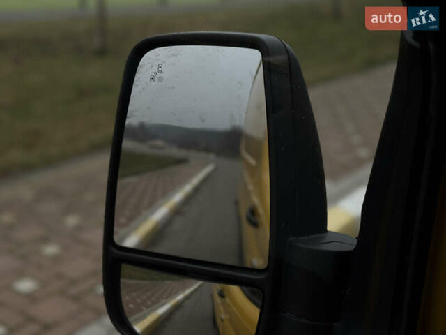Желтый Форд Транзит, объемом двигателя 2 л и пробегом 270 тыс. км за 15200 $, фото 44 на Automoto.ua