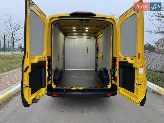 Желтый Форд Транзит, объемом двигателя 2 л и пробегом 270 тыс. км за 15200 $, фото 42 на Automoto.ua