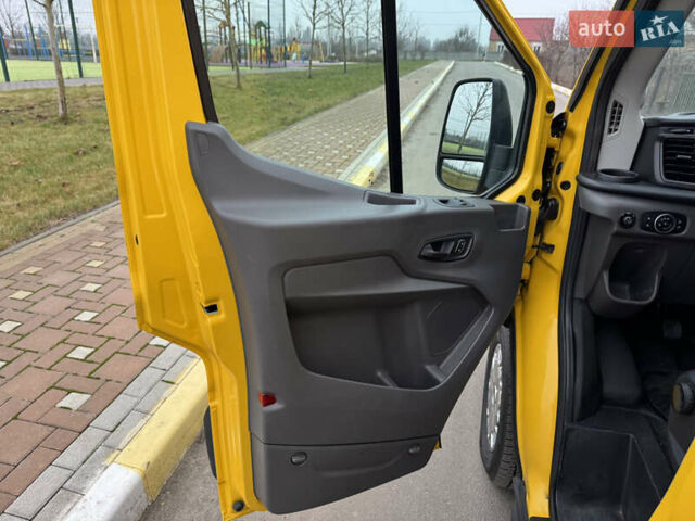 Желтый Форд Транзит, объемом двигателя 2 л и пробегом 270 тыс. км за 15200 $, фото 34 на Automoto.ua