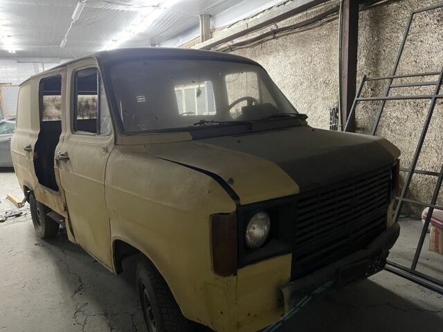 Форд Транзит 1986 в Киеве на Automoto.ua Желтый Форд Транзит, объемом двигателя 2 л и пробегом 1000 тыс. км за 500 $, фото 1 на Automoto.ua