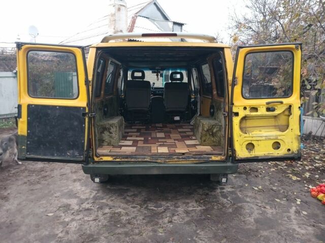 Желтый Форд Транзит, объемом двигателя 2.5 л и пробегом 35 тыс. км за 2000 $, фото 3 на Automoto.ua