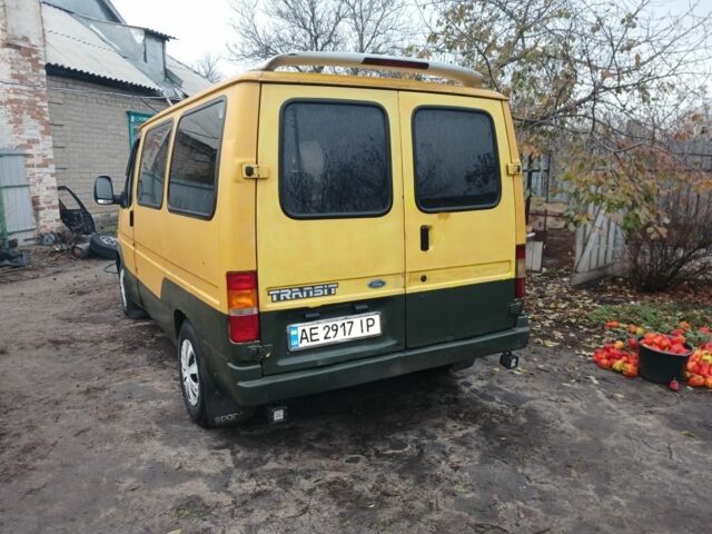 Желтый Форд Транзит, объемом двигателя 2.5 л и пробегом 35 тыс. км за 2000 $, фото 2 на Automoto.ua