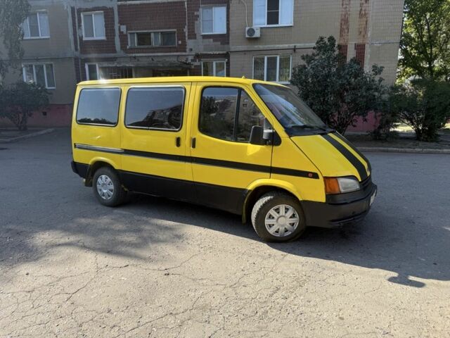 Жовтий Форд Транзит, об'ємом двигуна 2.5 л та пробігом 250 тис. км за 1697 $, фото 1 на Automoto.ua