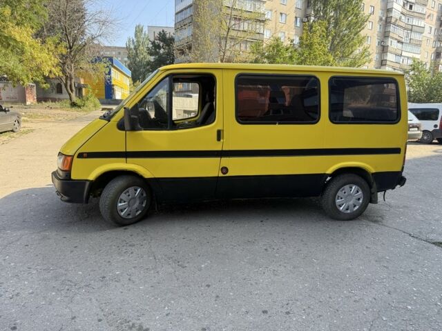Жовтий Форд Транзит, об'ємом двигуна 2.5 л та пробігом 250 тис. км за 1697 $, фото 3 на Automoto.ua