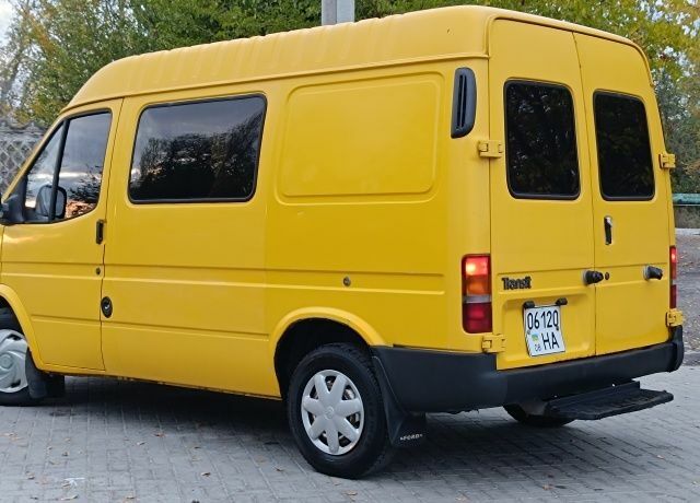 Жовтий Форд Транзит, об'ємом двигуна 3 л та пробігом 300 тис. км за 2700 $, фото 5 на Automoto.ua