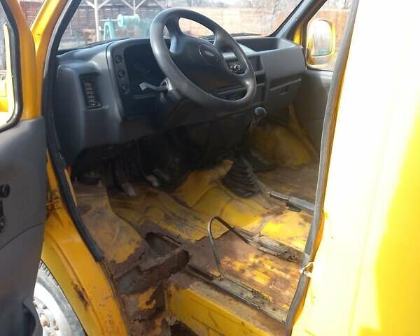 Жовтий Форд Транзит, об'ємом двигуна 2.5 л та пробігом 260 тис. км за 1500 $, фото 5 на Automoto.ua