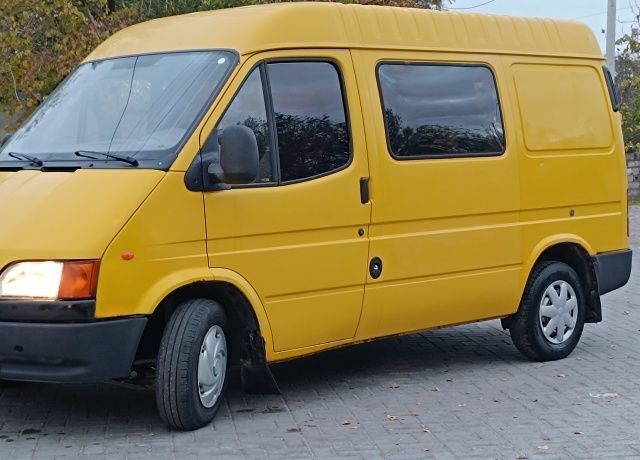 Жовтий Форд Транзит, об'ємом двигуна 3 л та пробігом 300 тис. км за 2700 $, фото 4 на Automoto.ua