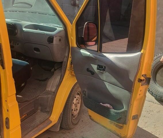 Жовтий Форд Транзит, об'ємом двигуна 0 л та пробігом 450 тис. км за 3600 $, фото 2 на Automoto.ua