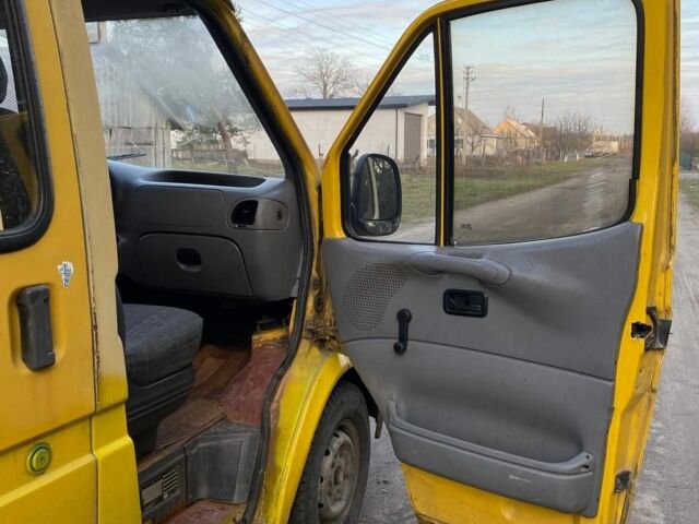 Желтый Форд Транзит, объемом двигателя 2 л и пробегом 365 тыс. км за 4000 $, фото 7 на Automoto.ua