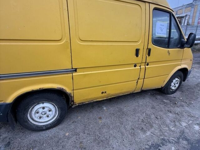 Желтый Форд Транзит, объемом двигателя 2.5 л и пробегом 100 тыс. км за 1800 $, фото 1 на Automoto.ua