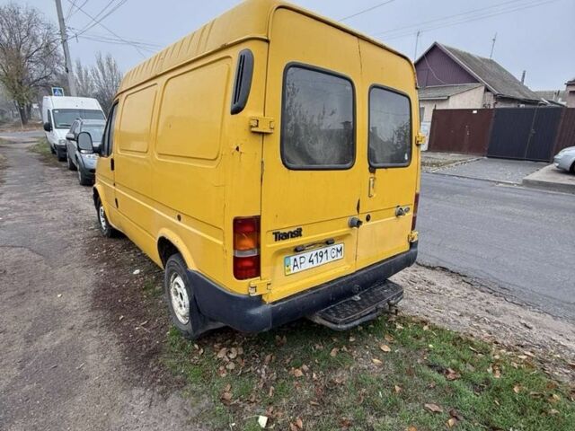 Желтый Форд Транзит, объемом двигателя 2.5 л и пробегом 100 тыс. км за 1800 $, фото 3 на Automoto.ua