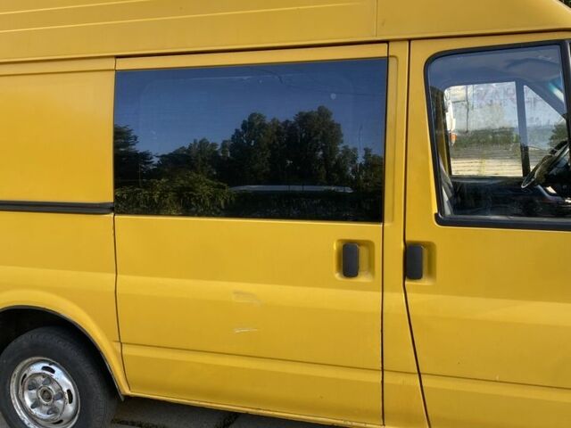 Желтый Форд Транзит, объемом двигателя 2 л и пробегом 400 тыс. км за 2900 $, фото 2 на Automoto.ua