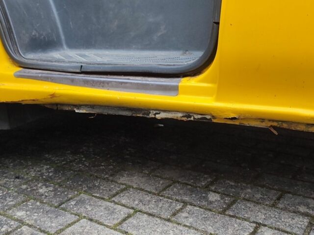 Жовтий Форд Транзит, об'ємом двигуна 2 л та пробігом 290 тис. км за 5787 $, фото 8 на Automoto.ua