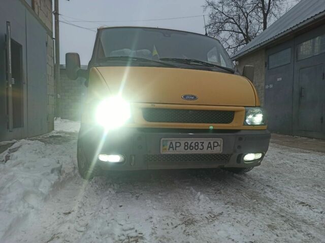Желтый Форд Транзит, объемом двигателя 2 л и пробегом 350 тыс. км за 4500 $, фото 1 на Automoto.ua