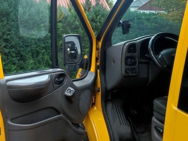 Жовтий Форд Транзит, об'ємом двигуна 2 л та пробігом 290 тис. км за 5787 $, фото 9 на Automoto.ua