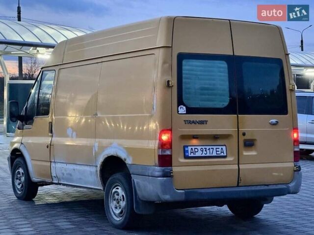 Желтый Форд Транзит, объемом двигателя 2 л и пробегом 300 тыс. км за 3600 $, фото 2 на Automoto.ua