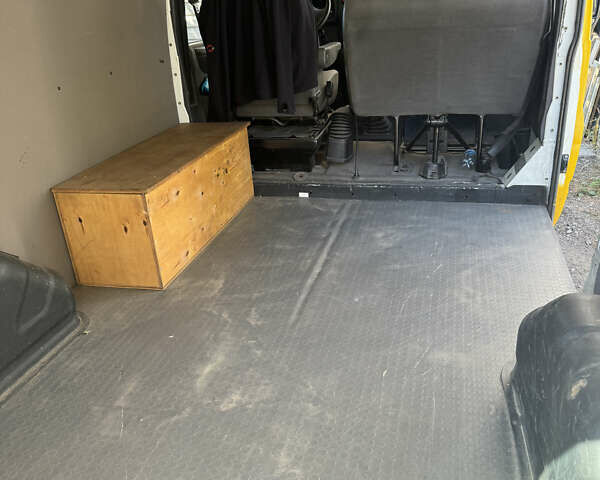 Желтый Форд Транзит, объемом двигателя 2 л и пробегом 240 тыс. км за 5500 $, фото 14 на Automoto.ua