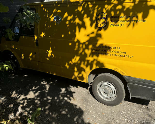 Желтый Форд Транзит, объемом двигателя 2 л и пробегом 240 тыс. км за 5500 $, фото 5 на Automoto.ua