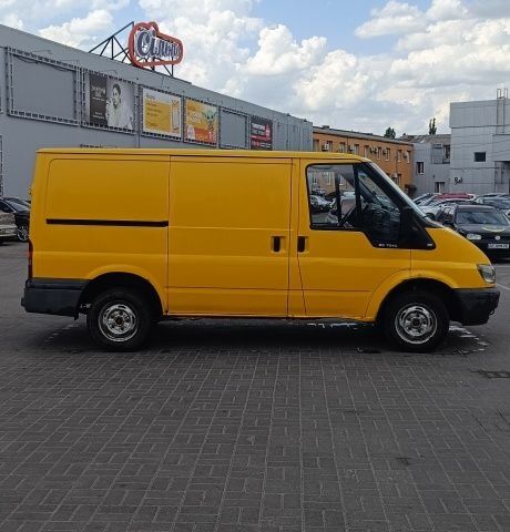 Желтый Форд Транзит, объемом двигателя 2 л и пробегом 300 тыс. км за 3100 $, фото 5 на Automoto.ua