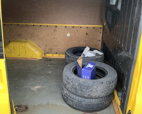 Жовтий Форд Транзит, об'ємом двигуна 2 л та пробігом 296 тис. км за 5300 $, фото 14 на Automoto.ua