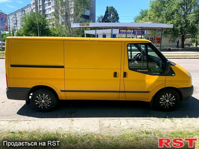 Желтый Форд Транзит, объемом двигателя 2.2 л и пробегом 380 тыс. км за 8500 $, фото 1 на Automoto.ua