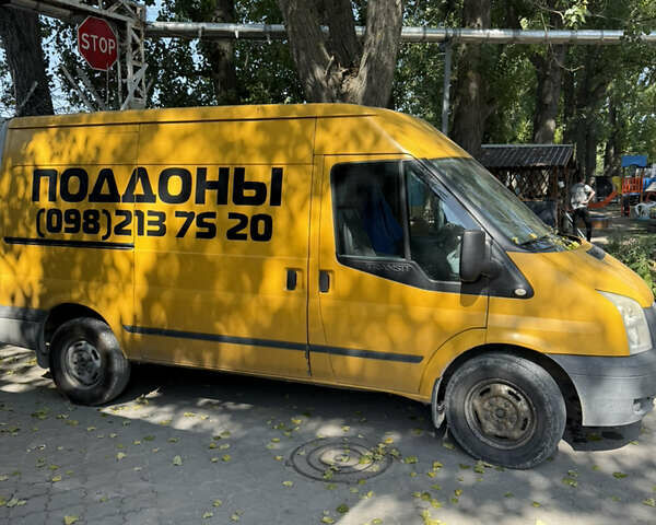 Желтый Форд Транзит, объемом двигателя 2.2 л и пробегом 270 тыс. км за 7500 $, фото 1 на Automoto.ua