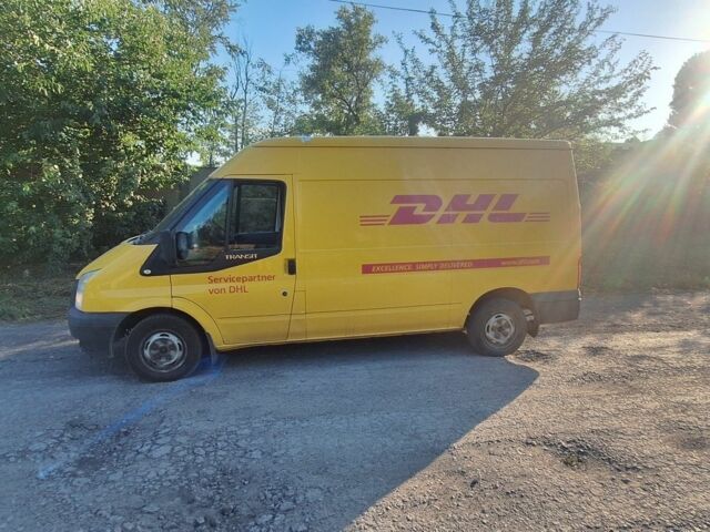 Желтый Форд Транзит, объемом двигателя 2.2 л и пробегом 350 тыс. км за 9000 $, фото 1 на Automoto.ua