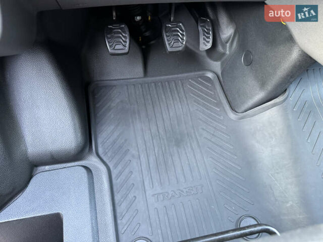 Жовтий Форд Транзит, об'ємом двигуна 2 л та пробігом 125 тис. км за 17200 $, фото 22 на Automoto.ua