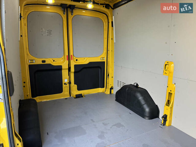 Жовтий Форд Транзит, об'ємом двигуна 2 л та пробігом 125 тис. км за 17200 $, фото 40 на Automoto.ua
