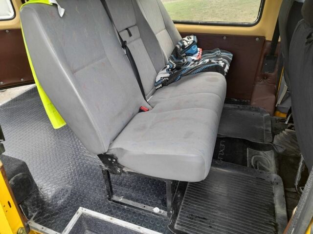 Желтый Форд Транзит, объемом двигателя 0 л и пробегом 350 тыс. км за 3200 $, фото 4 на Automoto.ua