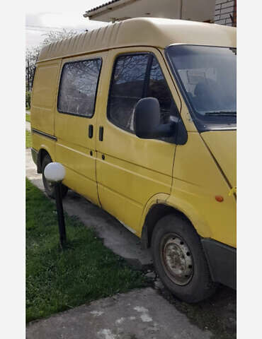Желтый Форд Транзит, объемом двигателя 2.5 л и пробегом 500 тыс. км за 2300 $, фото 1 на Automoto.ua