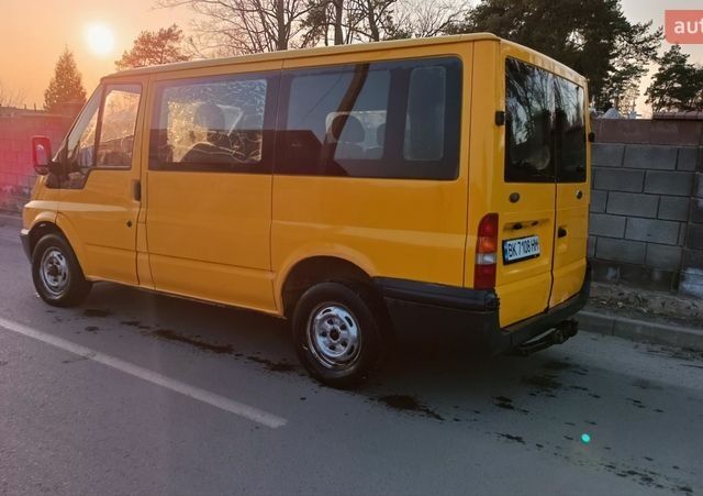 Желтый Форд Транзит, объемом двигателя 2 л и пробегом 429 тыс. км за 3650 $, фото 5 на Automoto.ua