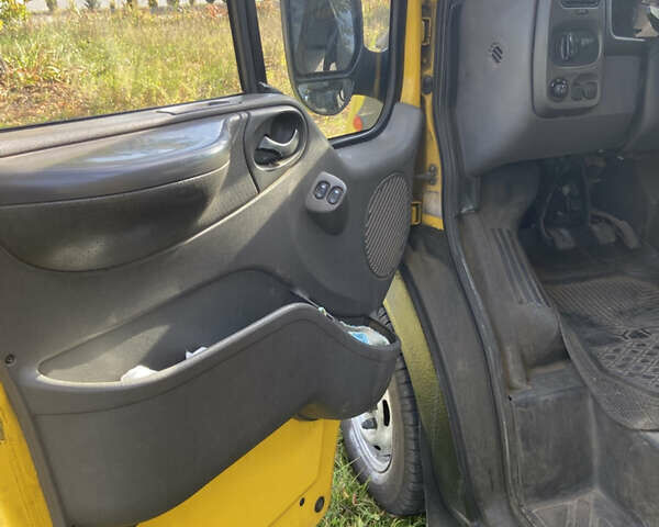 Желтый Форд Транзит, объемом двигателя 2 л и пробегом 300 тыс. км за 5200 $, фото 11 на Automoto.ua