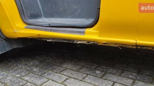 Желтый Форд Транзит, объемом двигателя 2 л и пробегом 290 тыс. км за 6296 $, фото 11 на Automoto.ua