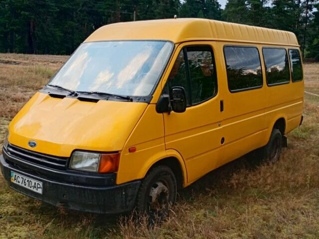 Желтый Форд Транзит, объемом двигателя 2 л и пробегом 350 тыс. км за 2200 $, фото 4 на Automoto.ua
