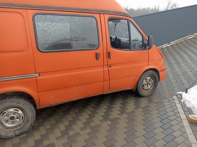 Жовтий Форд Транзит, об'ємом двигуна 2.5 л та пробігом 330 тис. км за 1864 $, фото 5 на Automoto.ua