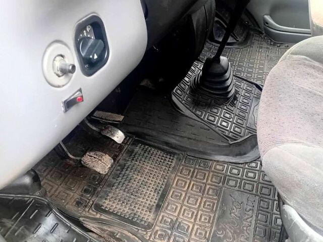 Желтый Форд Транзит, объемом двигателя 2.5 л и пробегом 100 тыс. км за 3530 $, фото 7 на Automoto.ua