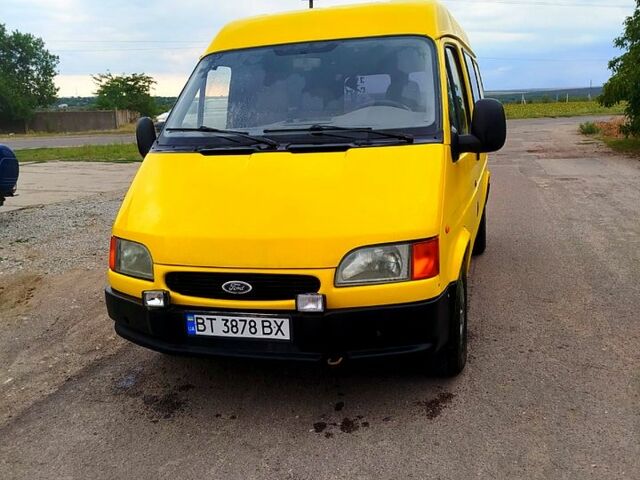 Желтый Форд Транзит, объемом двигателя 2.5 л и пробегом 100 тыс. км за 3530 $, фото 5 на Automoto.ua