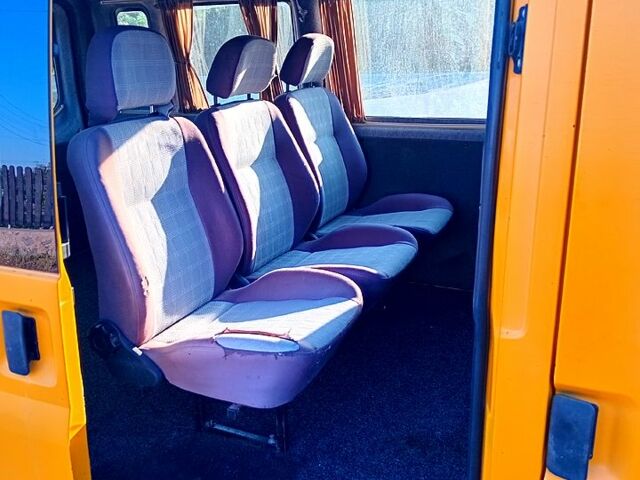 Желтый Форд Транзит, объемом двигателя 2 л и пробегом 0 тыс. км за 3500 $, фото 3 на Automoto.ua