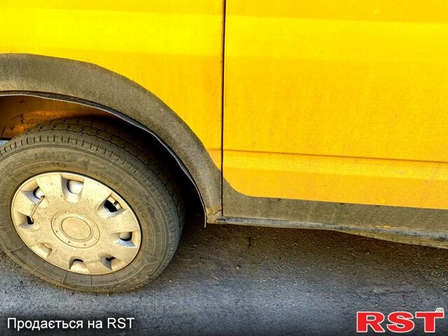 Желтый Форд Транзит, объемом двигателя 2 л и пробегом 300 тыс. км за 3500 $, фото 9 на Automoto.ua